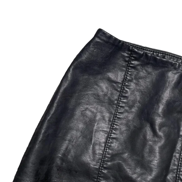 Free People Black Vegan Faux Leather "Oh Snap" Leather Mini Skirt - Size 0 - Picture 4 of 12